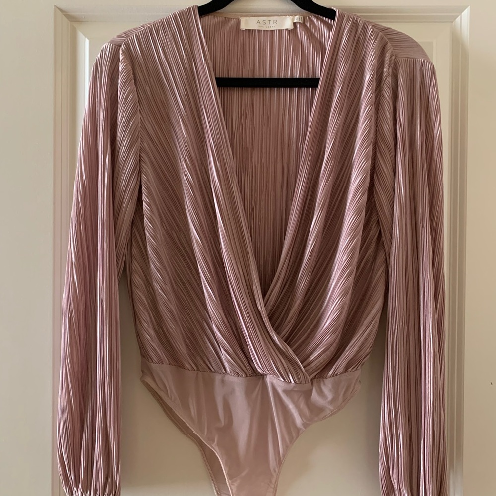Woman’s Pink/Beige low cut one piece top by ASTR